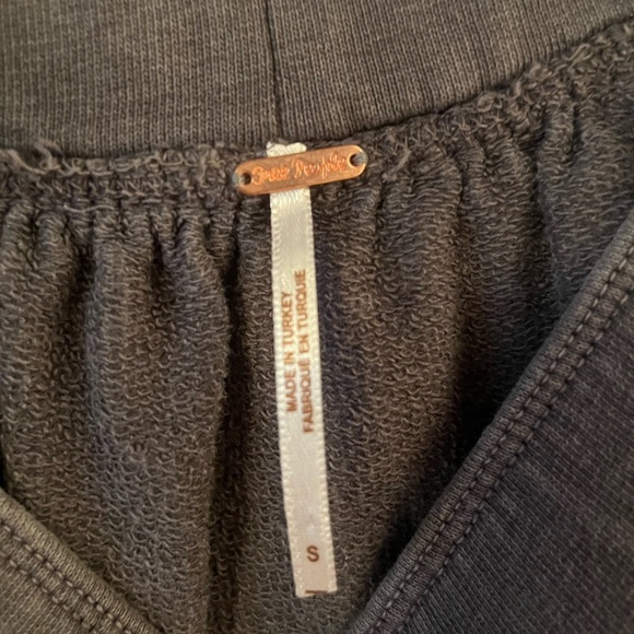 Free people too - Picture 3 of 4